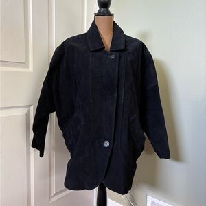 Vintage Deerskin Trading Co black suede leather jacket w a unique design size M